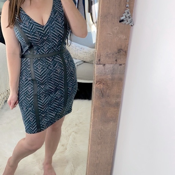 Guess Beca dress size 10 new with tags - Picture 1 of 9